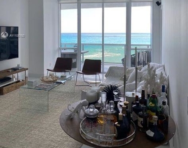 15901 Collins Ave - Photo Thumbnail 21