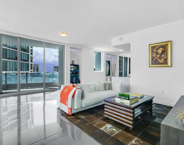 900 Biscayne Boulevard - Photo Thumbnail 14