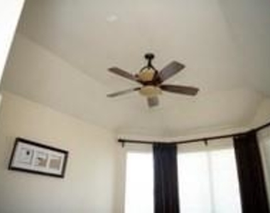 5616 Glenview Lane - Photo Thumbnail 14