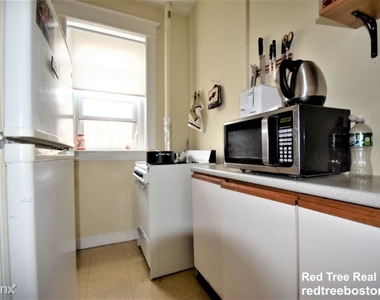 68 Woodstock Ave 6 - Photo Thumbnail 2