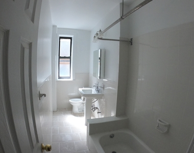 560 West 163rd Street - Photo Thumbnail 3