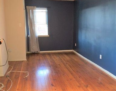 2635 E Lehigh Avenue - Photo Thumbnail 2