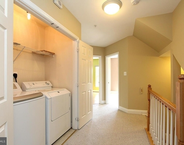 1224 Treasure Oak Court - Photo Thumbnail 28