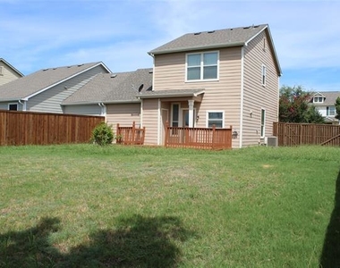 805 Chickesaw Lane - Photo Thumbnail 13