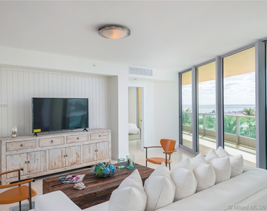 1455 Ocean Dr - Photo Thumbnail 2