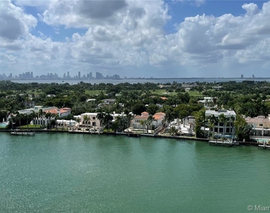 5700 Collins Ave - Photo Thumbnail 4