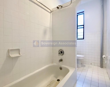 820 West 180th St - Photo Thumbnail 4