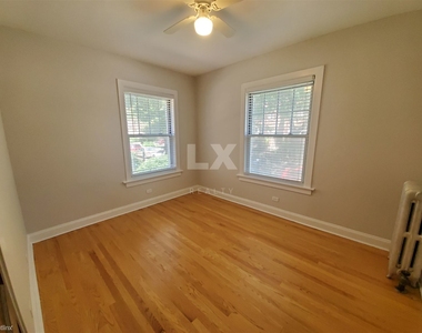 1441 W Lunt Ave - Photo Thumbnail 8