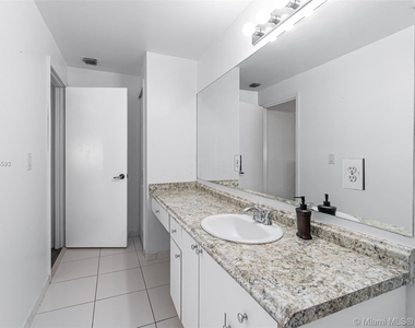 6340 Nw 114th Ave Apt 134 - Photo Thumbnail 11