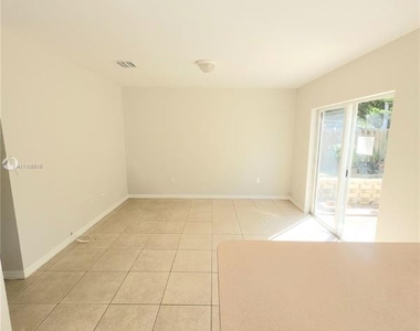 8932 Sw 215th Ln #8932 - Photo Thumbnail 9