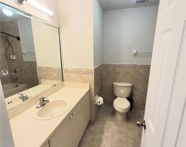 8932 Sw 215th Ln #8932 - Photo Thumbnail 11