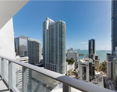 1010 Brickell Ave - Photo Thumbnail 1