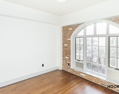 31 Brooklyn Avenue - Photo Thumbnail 3