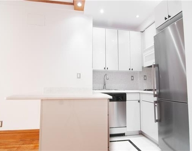 145 West 58th Street - Photo Thumbnail 5