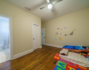 4208 N Oakley Avenue - Photo Thumbnail 23