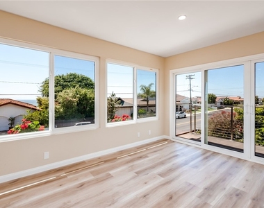 804 Avenida Presidio - Photo Thumbnail 14