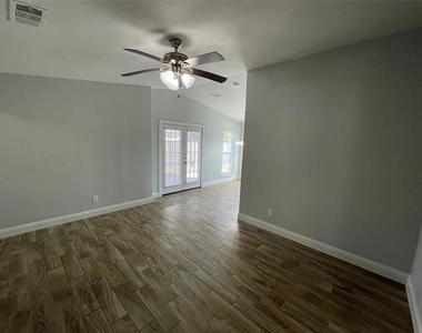 9602 Limestone Drive - Photo Thumbnail 2