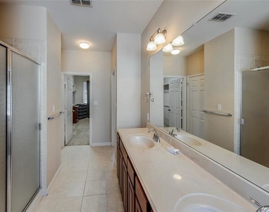 6403 Capulet Place - Photo Thumbnail 30