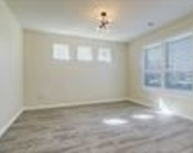 8528 Lagosta Lane - Photo Thumbnail 2