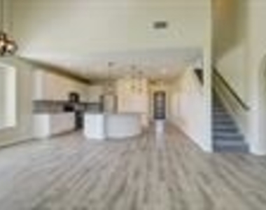 8528 Lagosta Lane - Photo Thumbnail 4