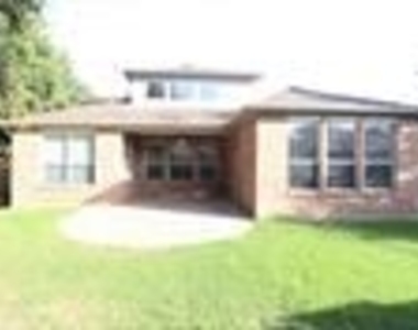 24707 Crystal Leaf Ln - Photo Thumbnail 11