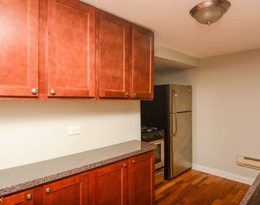 4419 N. Wolcott, Unit G - Photo Thumbnail 3