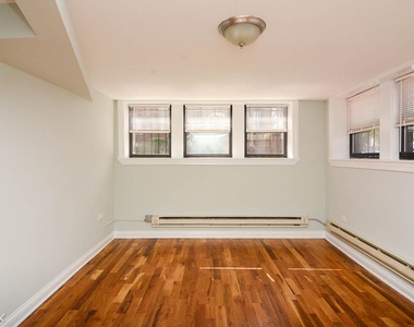 4419 N. Wolcott, Unit G - Photo Thumbnail 6