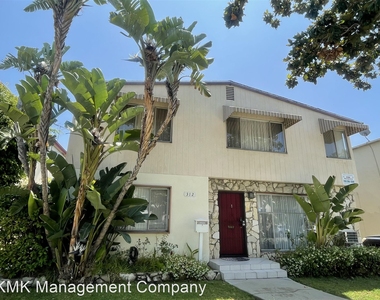 312 S. Doheny Dr. - Photo Thumbnail 12