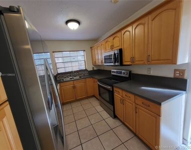 10726 Sw 147th Ct - Photo Thumbnail 6