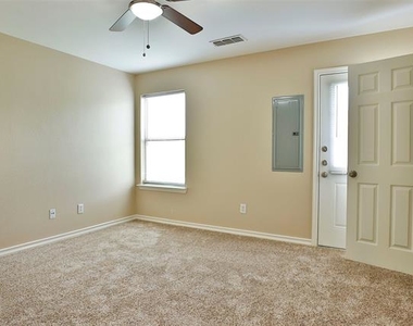 7717 Stanley Court - Photo Thumbnail 12