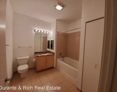 2323 W. Pershing Rd Unit 101 - Photo Thumbnail 22