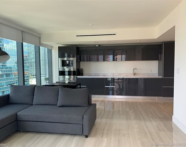 1451 Brickell Ave Unit 1904 - Photo Thumbnail 6