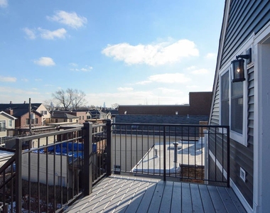 3453 N Hoyne, Unit 2 - Photo Thumbnail 18