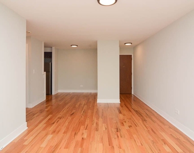 696 Elm Place, Unit 300 - Photo Thumbnail 8