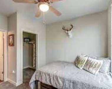 3228 E Rosedale St Unit# 13 - Photo Thumbnail 1