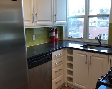 2317 16th St Se #304 - Photo Thumbnail 6