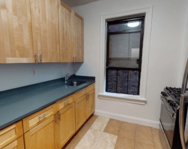 248 Wadsworth Avenue - Photo Thumbnail 2