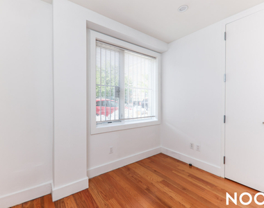 620 Parkside Ave - Unit: 1B - Photo Thumbnail 8