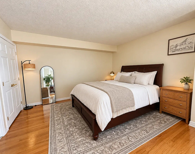 6902 Narrows Avenue - Photo Thumbnail 2