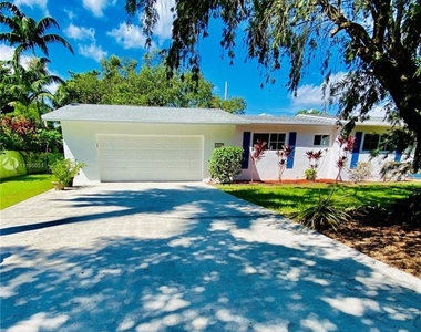 12500 Sw 81 St Ave - Photo Thumbnail 1