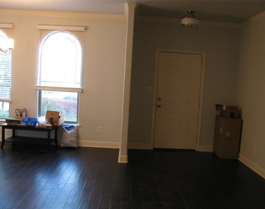 2550 Adam Lane - Photo Thumbnail 8