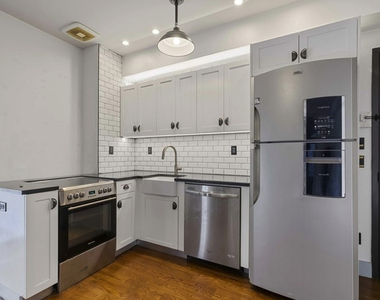 31 Brooklyn Avenue, Brooklyn, NY 11216 - Photo Thumbnail 2