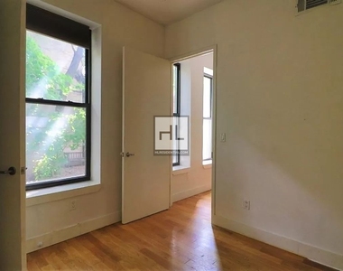 474 Lafayette Avenue - Photo Thumbnail 2