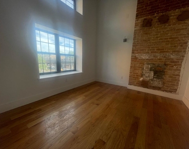 1803 Atlantic Avenue - Photo Thumbnail 5