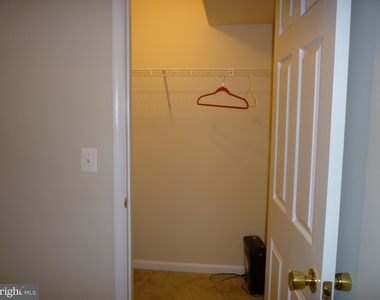 2230 William Harris Way - Photo Thumbnail 4