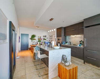 900 Biscayne Blvd - Photo Thumbnail 6