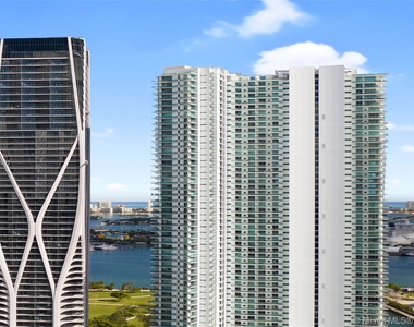 900 Biscayne Blvd - Photo Thumbnail 24