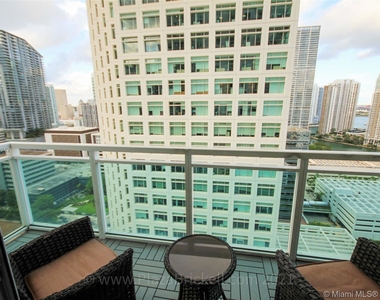 950 Brickell Bay Dr - Photo Thumbnail 22