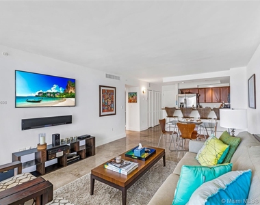 6917 Collins Ave - Photo Thumbnail 4