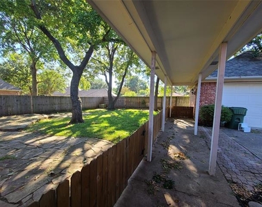 1107 Saint Andrews Drive - Photo Thumbnail 34